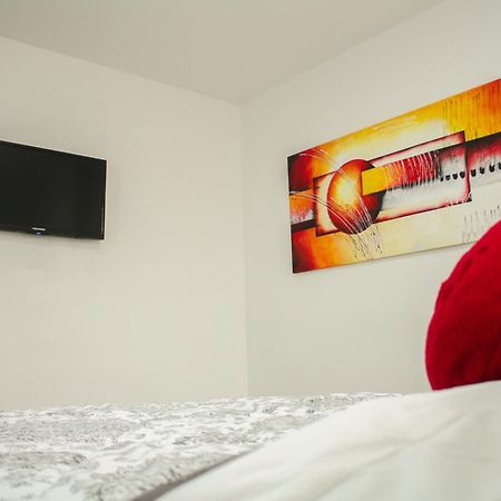 Apartahotel Kelly Кали Екстериор снимка