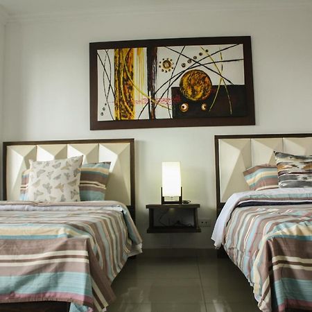 Apartahotel Kelly Кали Екстериор снимка